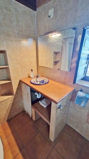 Image No.28-4 Bed Country House for sale