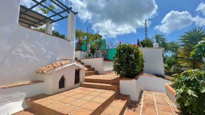 Image No.41-4 Bed Country House for sale