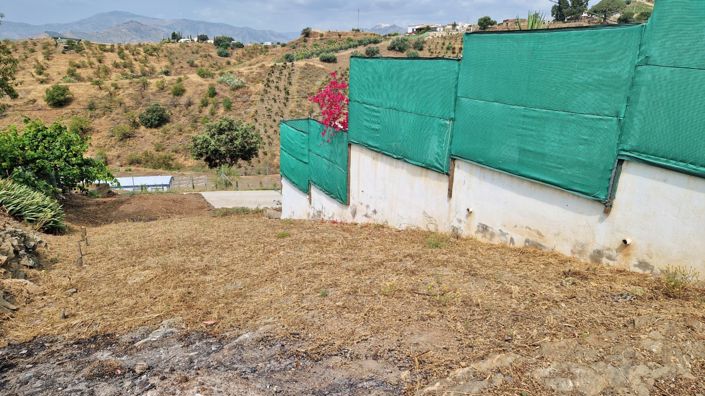 Image No.44-4 Bed Country House for sale