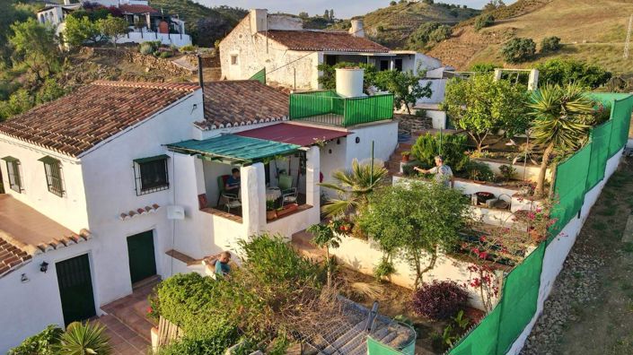 Image No.47-4 Bed Country House for sale