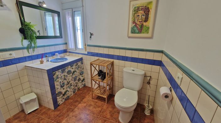 Image No.24-2 Bed Country House for sale