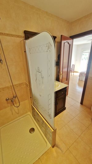 Image No.36-2 Bed Country House for sale