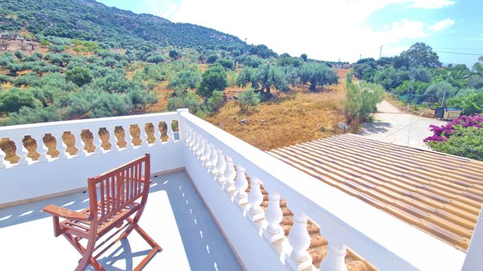 Image No.38-2 Bed Country House for sale