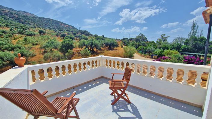 Image No.41-2 Bed Country House for sale