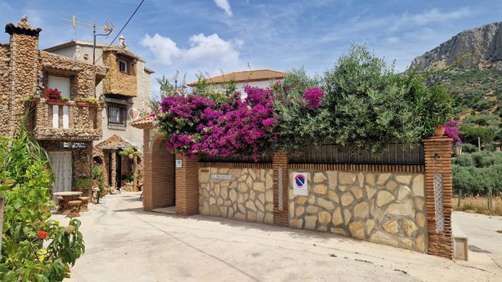 Image No.46-2 Bed Country House for sale