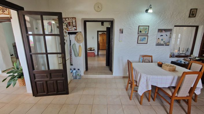 Image No.14-4 Bed Country House for sale