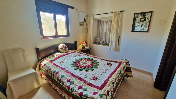 Image No.27-4 Bed Country House for sale