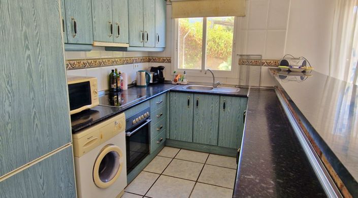 Image No.11-3 Bed Country House for sale