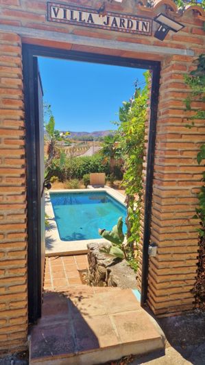 Image No.3-3 Bed Country House for sale