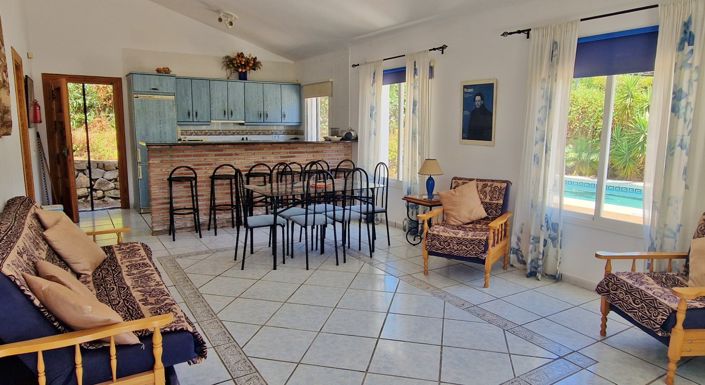 Image No.7-3 Bed Country House for sale