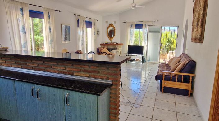 Image No.9-3 Bed Country House for sale