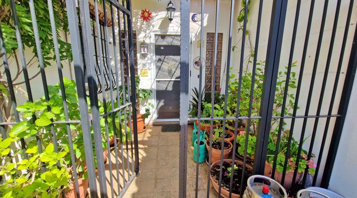 Image No.15-4 Bed Country House for sale