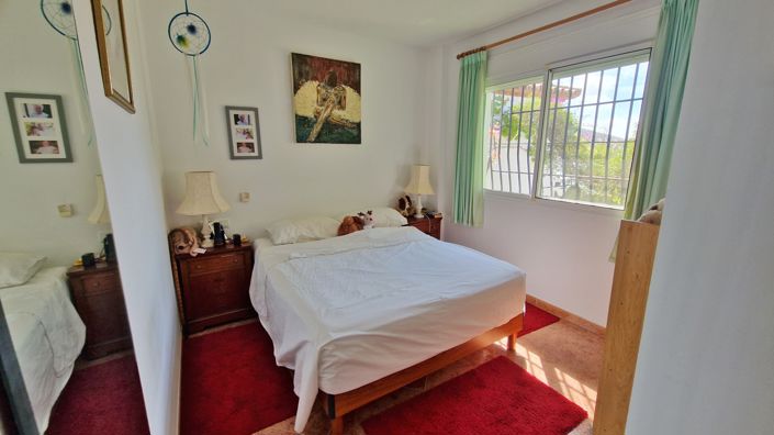 Image No.28-4 Bed Country House for sale