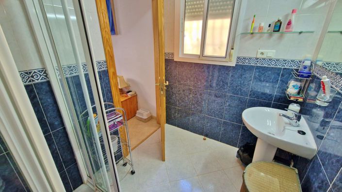 Image No.34-4 Bed Country House for sale