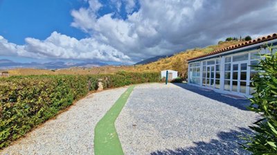 kgt3tund8qq20250923130504