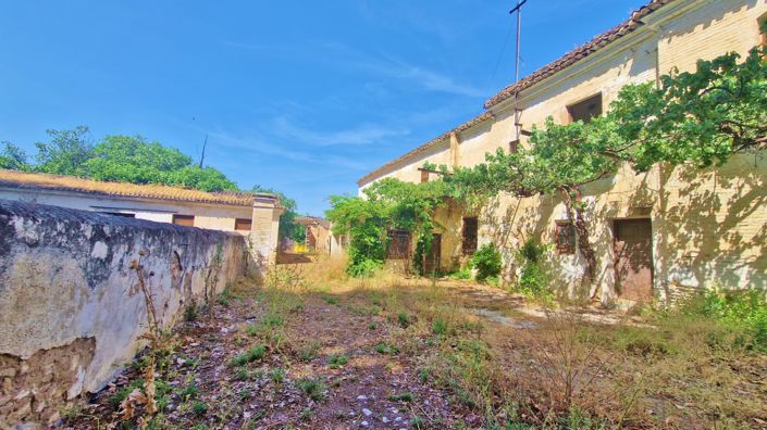 Image No.15-8 Bed Country House for sale