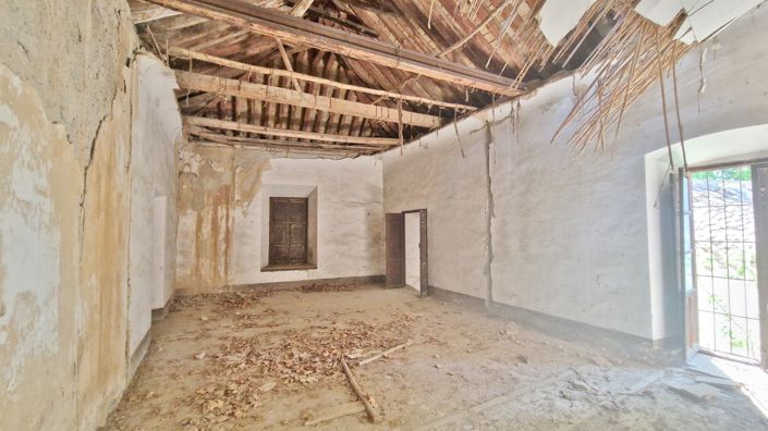 Image No.22-8 Bed Country House for sale