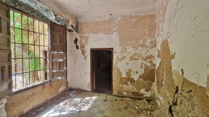 Image No.29-8 Bed Country House for sale