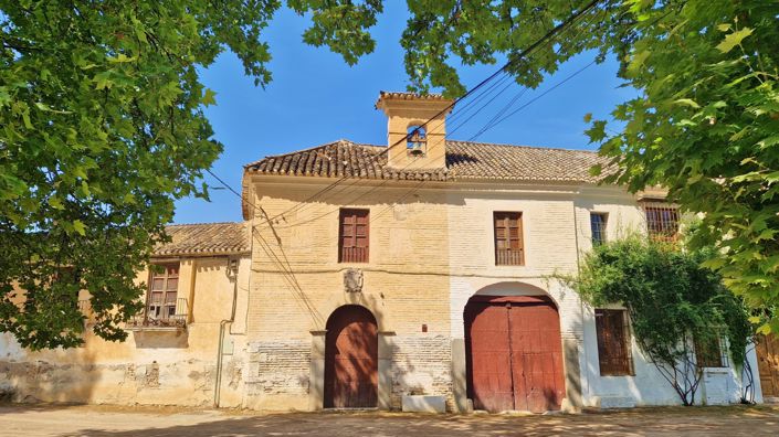 Image No.7-8 Bed Country House for sale