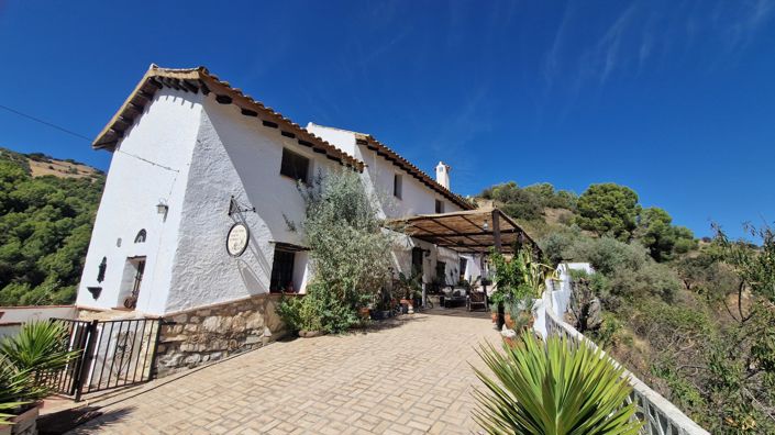 Image No.1-3 Bed Country House for sale