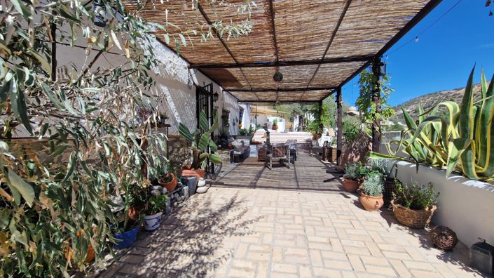 Image No.28-3 Bed Country House for sale