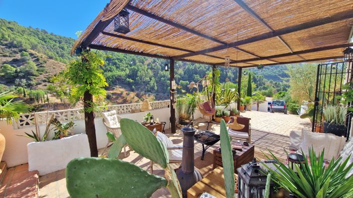 Image No.7-3 Bed Country House for sale