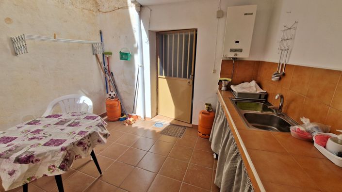 Image No.13-3 Bed Village House for sale