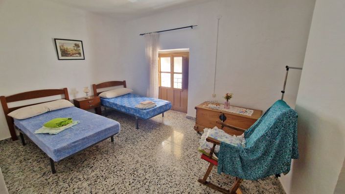 Image No.17-3 Bed Village House for sale