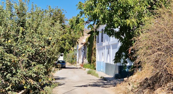 Image No.23-2 Bed Country House for sale