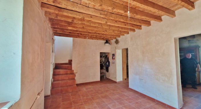 Image No.8-2 Bed Country House for sale