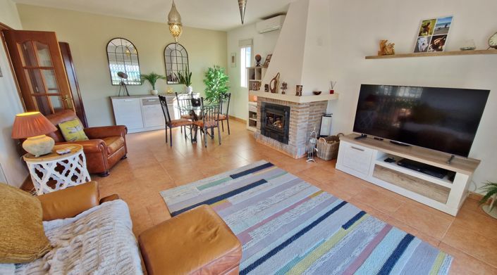 Image No.14-3 Bed Country House for sale