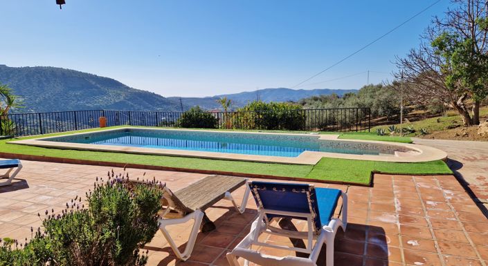 Image No.36-3 Bed Country House for sale