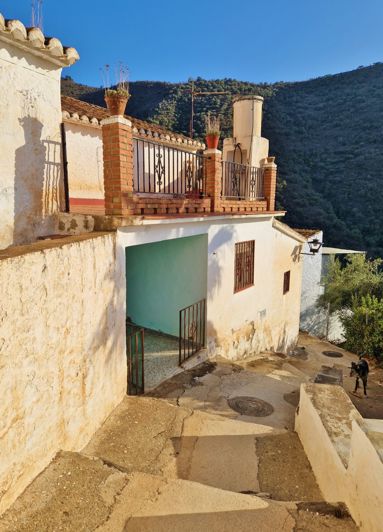 Image No.3-3 Bed Village House for sale