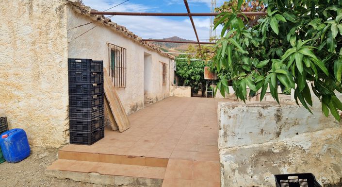 Image No.25-3 Bed Farmhouse for sale