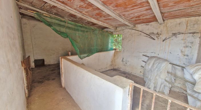 Image No.29-3 Bed Farmhouse for sale