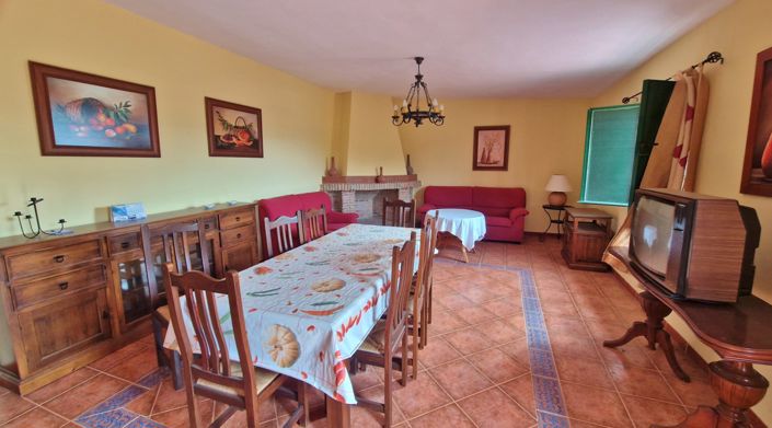 Image No.3-3 Bed Farmhouse for sale