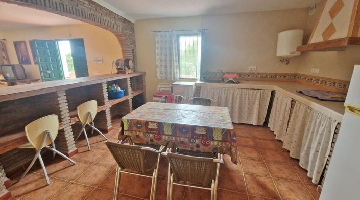 Image No.6-3 Bed Farmhouse for sale