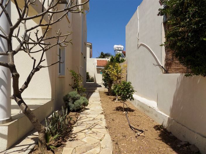 Image No.20-3 Bed Villa for sale