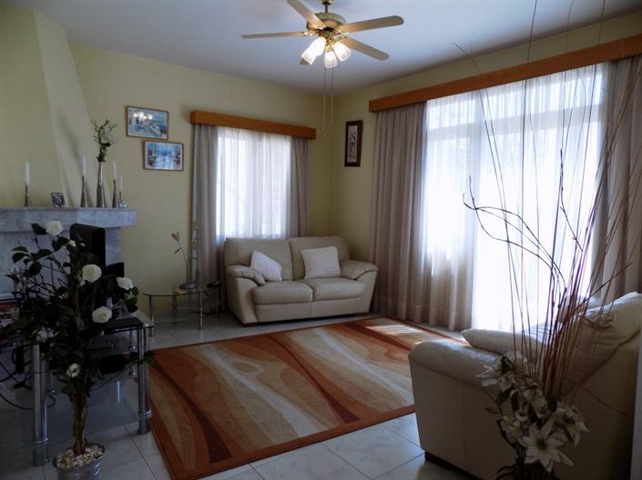 Image No.3-3 Bed Villa for sale