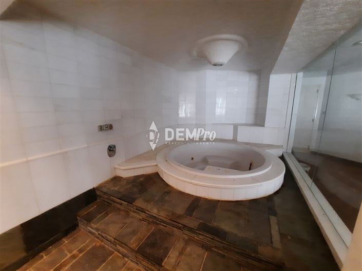 Image No.22-5 Bed Villa for sale