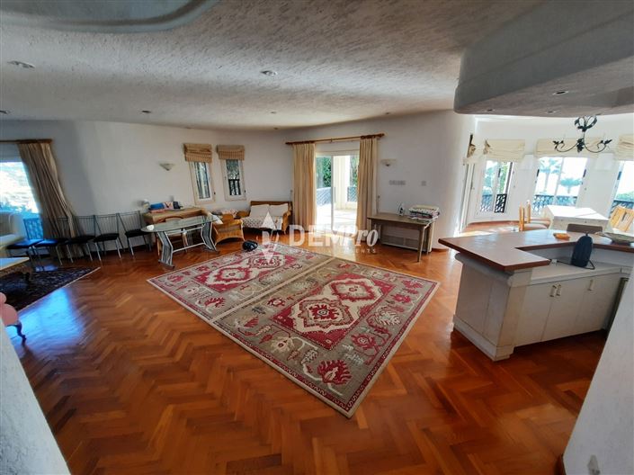 Image No.3-5 Bed Villa for sale