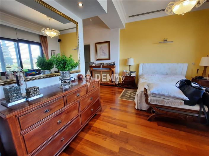 Image No.16-4 Bed Villa for sale