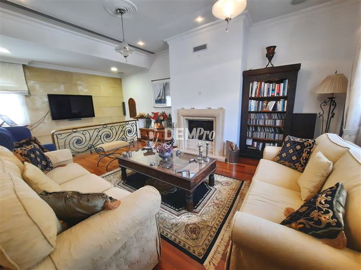 Image No.33-4 Bed Villa for sale