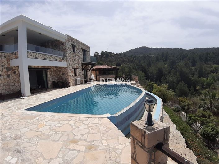 Image No.21-5 Bed Villa for sale