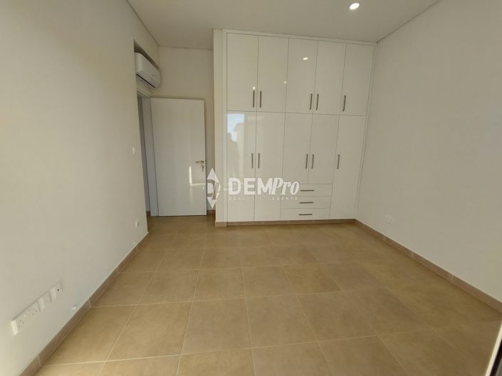 Image No.10-3 Bed Villa for sale