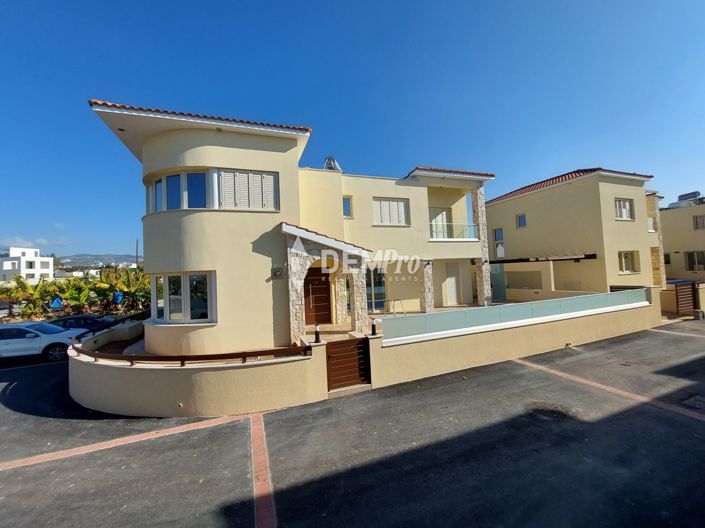 Image No.20-3 Bed Villa for sale