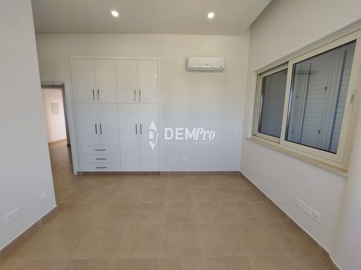 Image No.9-3 Bed Villa for sale