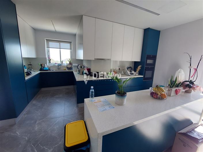 Image No.3-4 Bed Villa for sale