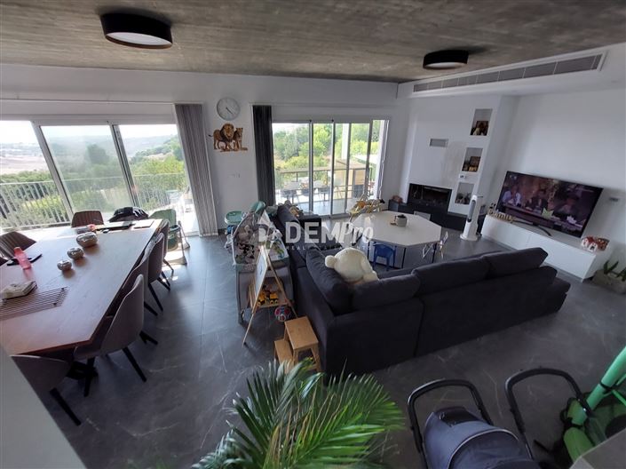 Image No.6-4 Bed Villa for sale