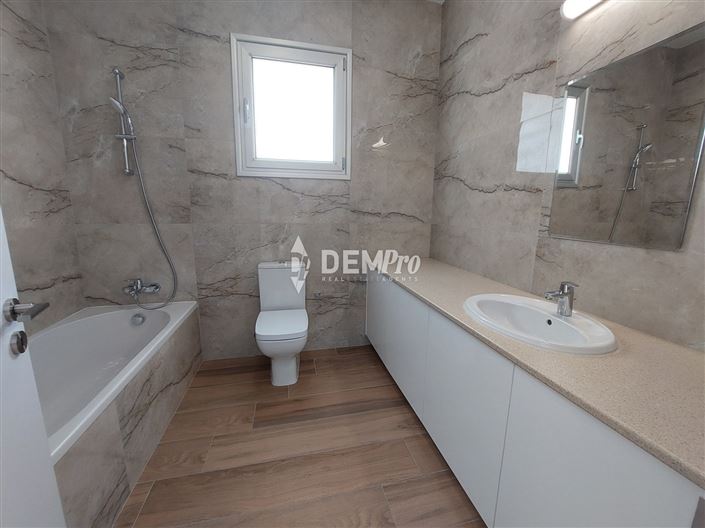 Image No.10-5 Bed Villa for sale